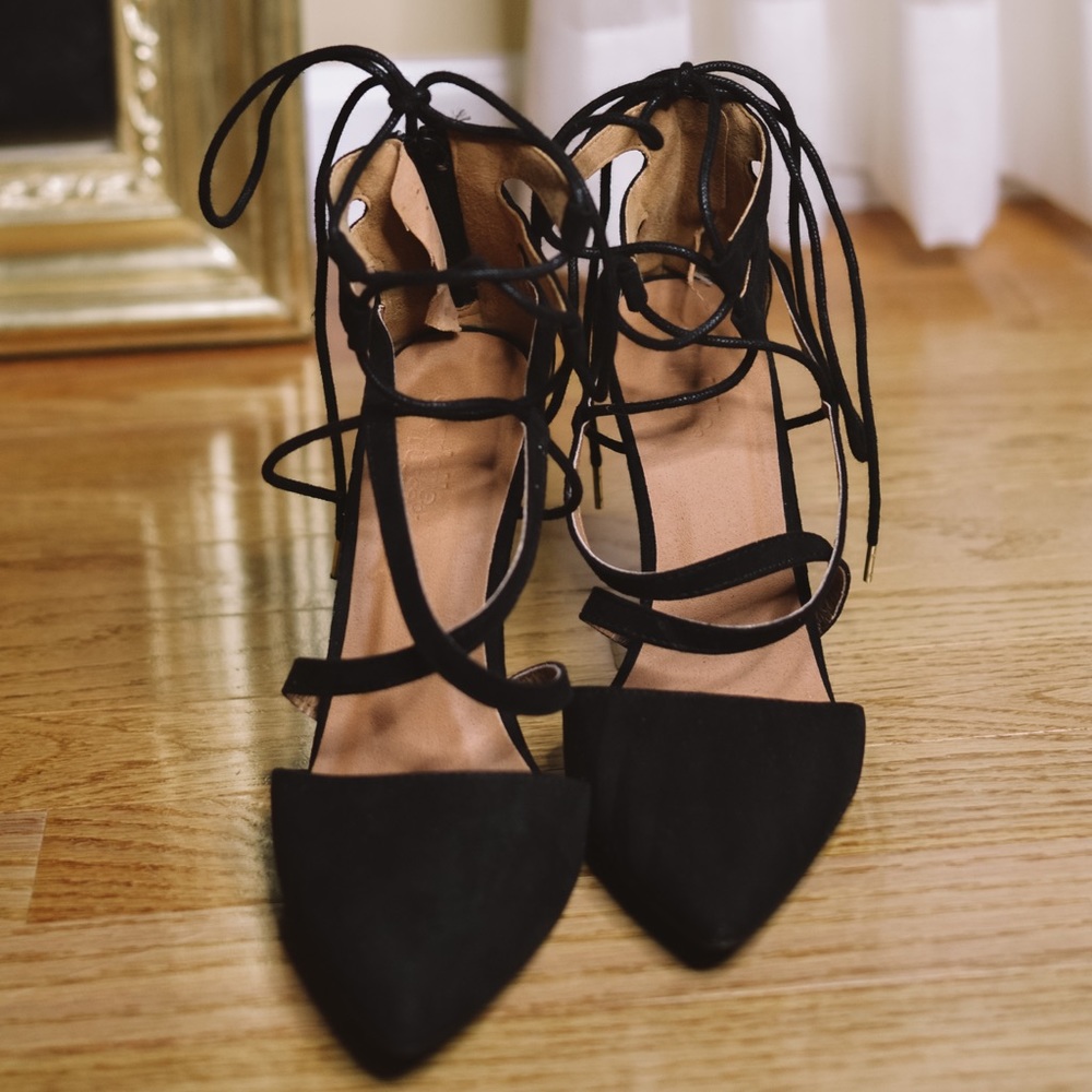 Black Wrap Heels with Gold Metallic Aglet